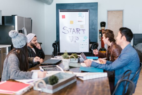 How to Choose the Right Business Growth Consultant for Your Startup